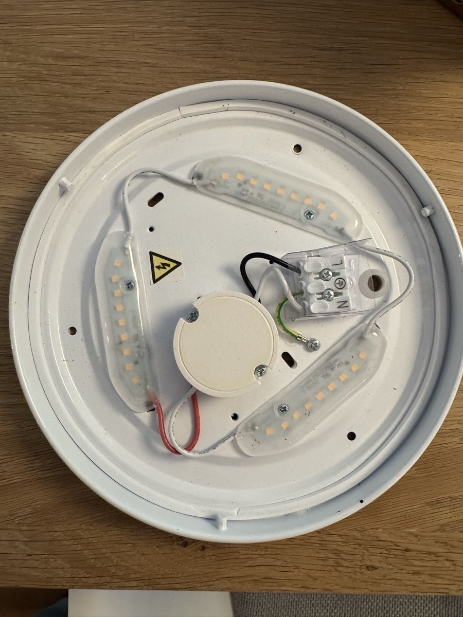 Lampade: Aussenleuchte / Deckenleuchte LED – Usato da Hinwil venduto da Bbudget 2