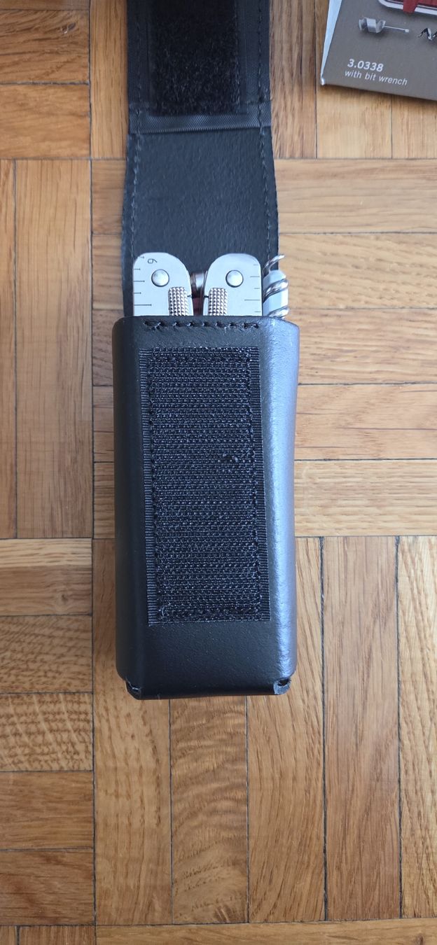 Victorinox Coltelli tascabile: Victorinox Swiss Tool Plus mit Etui  – Nuovo e nell'imballaggio originale da Basel venduto da RekaR 1