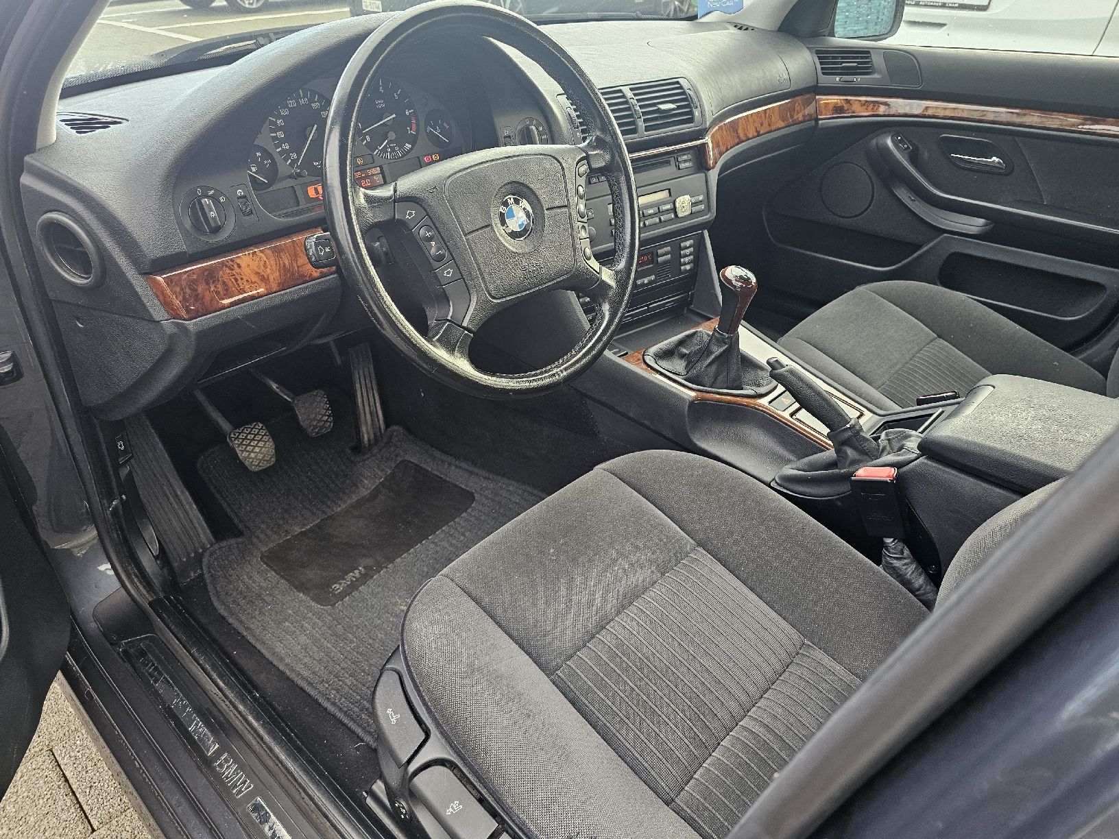 BMW Automobili: BMW E39 528i Handschalter – Usato da Oberaach venduto da Mon_a_madeleine 5