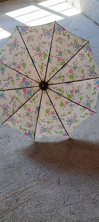 Regenschirme: Antiker Schirm – Gebraucht aus Wädenswil von mh012
