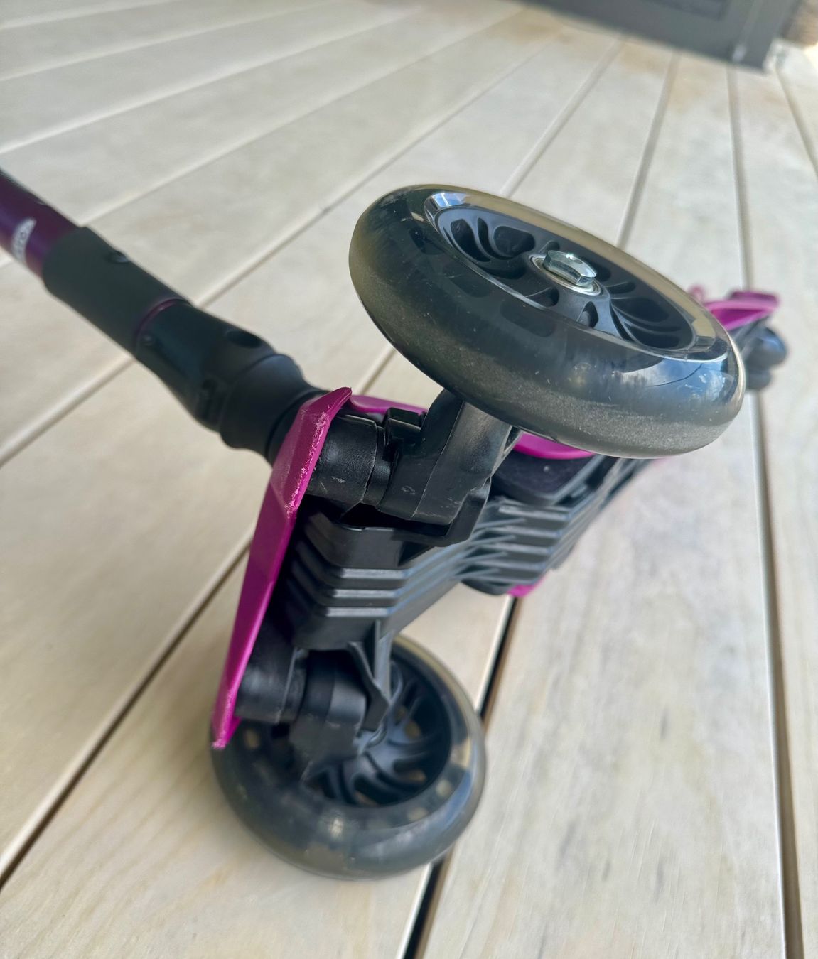 Micro Kickboard: Micro Maxi Deluxe Foldable LED Scooter mit Micro Ribbons Neo – Usato da Meilen venduto da tplm 4