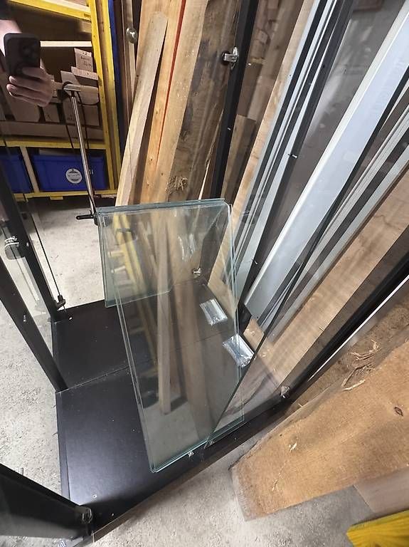 Vetrine: Glasvitrine mit 7 Tablaren – Usato da Erstfeld venduto da PokeSandero 4