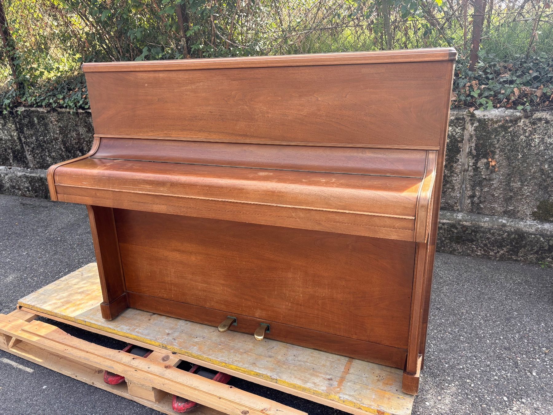 Strumenti musicali: Klavier August Förster Löbau – Usato da Hindelbank venduto da brm_72zv