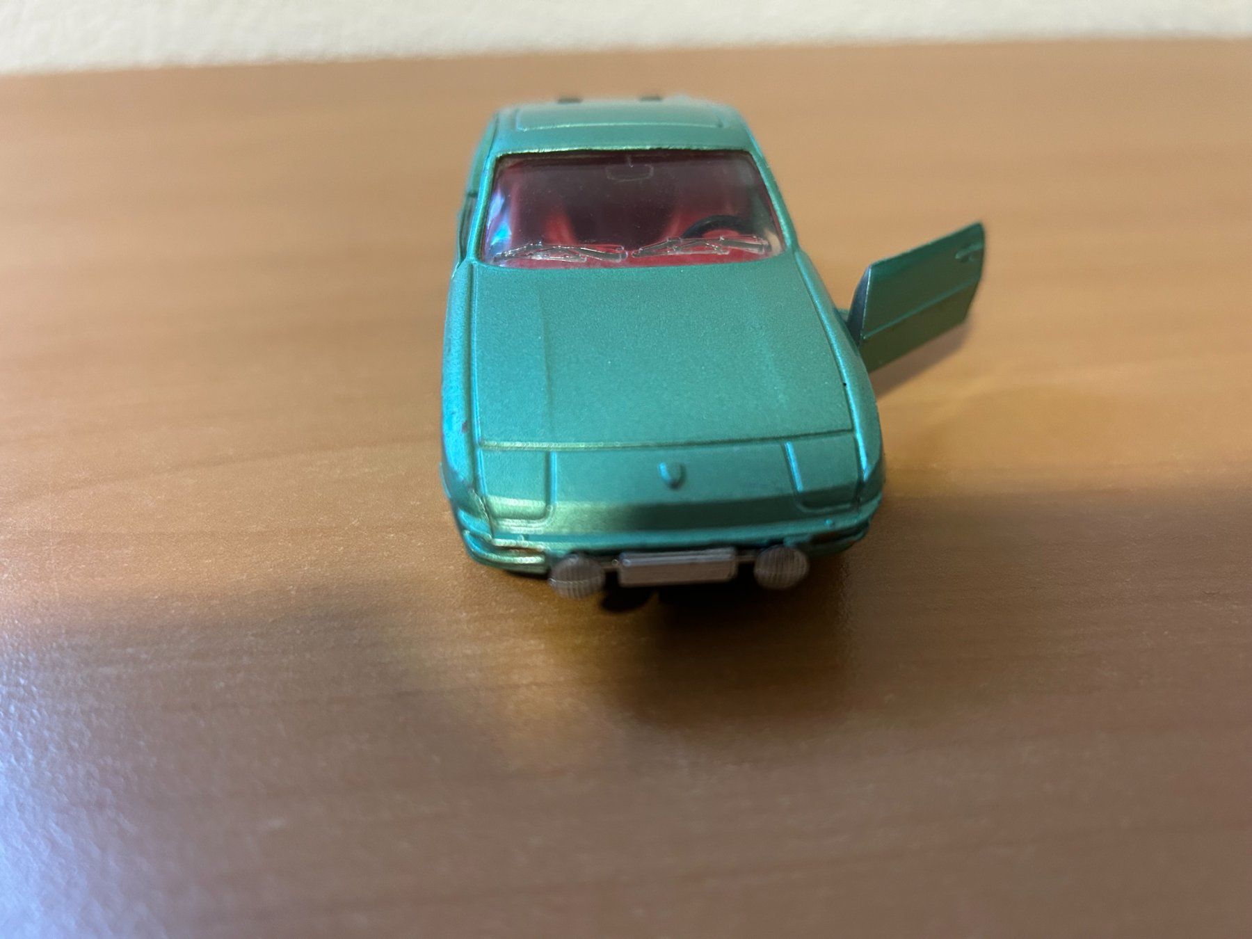 Corgi Toys Modellini d'auto: Porsche924 Corgi-Toys – Usato da Schafisheim venduto da Ducati57 5
