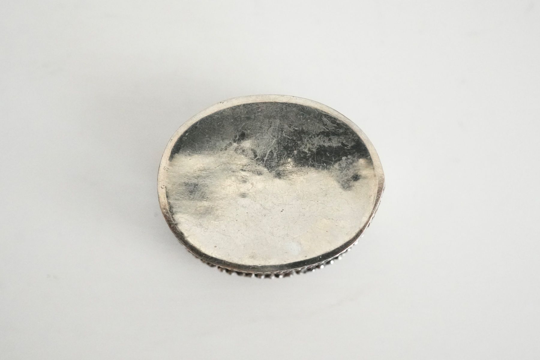 Altro in Decorazioni & Accessori: Schmuckdose Achat Cabochon, Metall Granulation – Usato da Volketswil venduto da HeredisAntiques 3