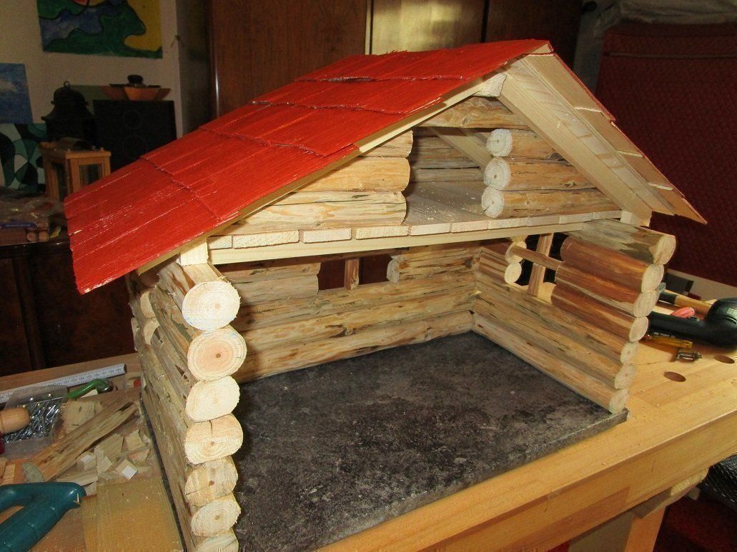 Articoli in legno: Krippe im Blockhausstil – Nuovo (secondo la descrizione) da Erlinsbach venduto da Bgig