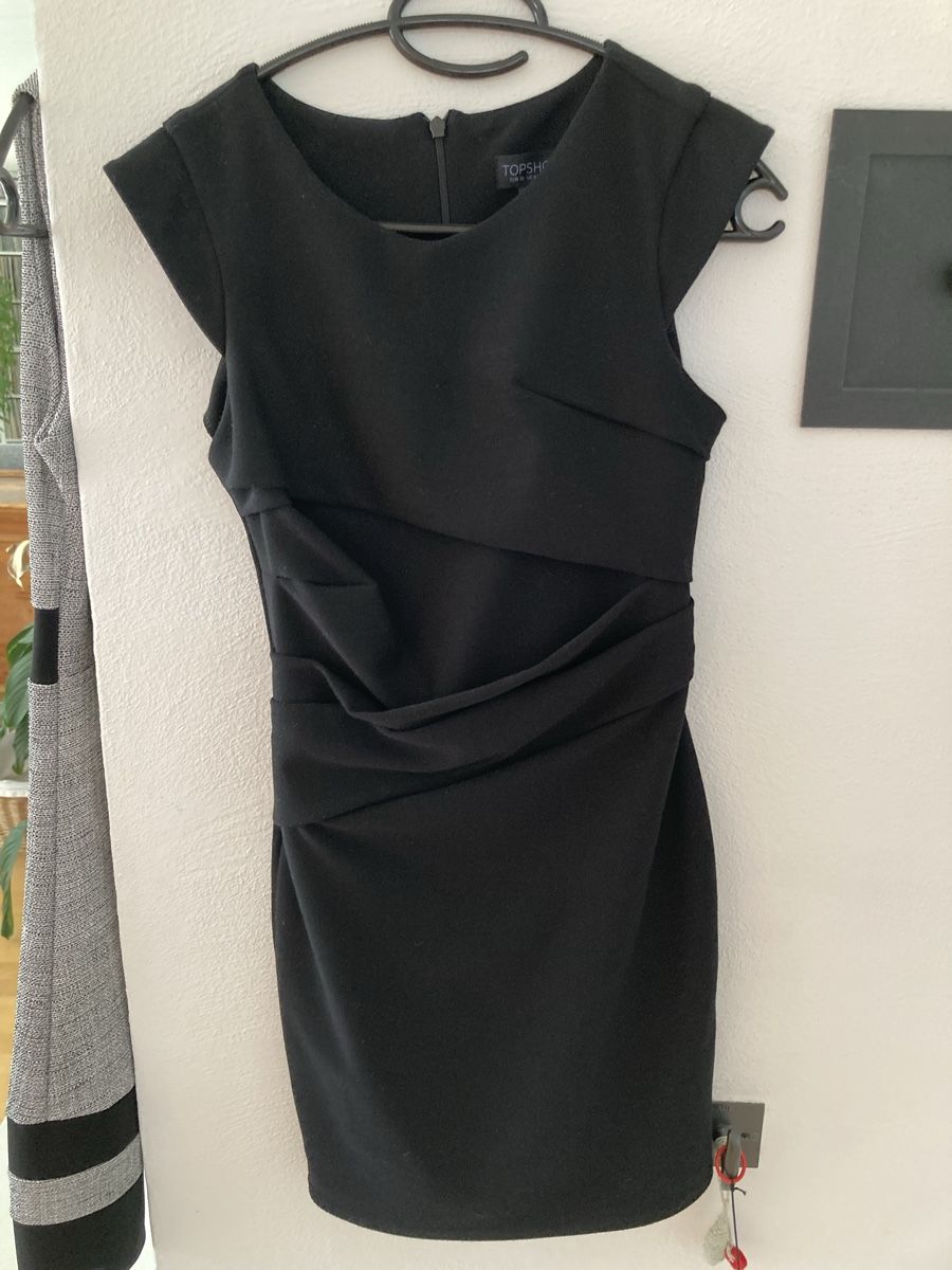 Vestiti: Schwarzes Kleid 36 – Usato da Kesswil venduto da Branca-01