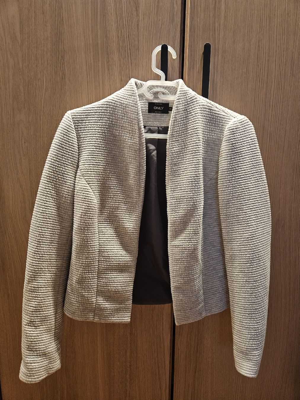 Only Jacken: ONLY Blazer grau Grösse 38 – Neu (gemäss Beschreibung) aus Zürich von Bidibitz 1