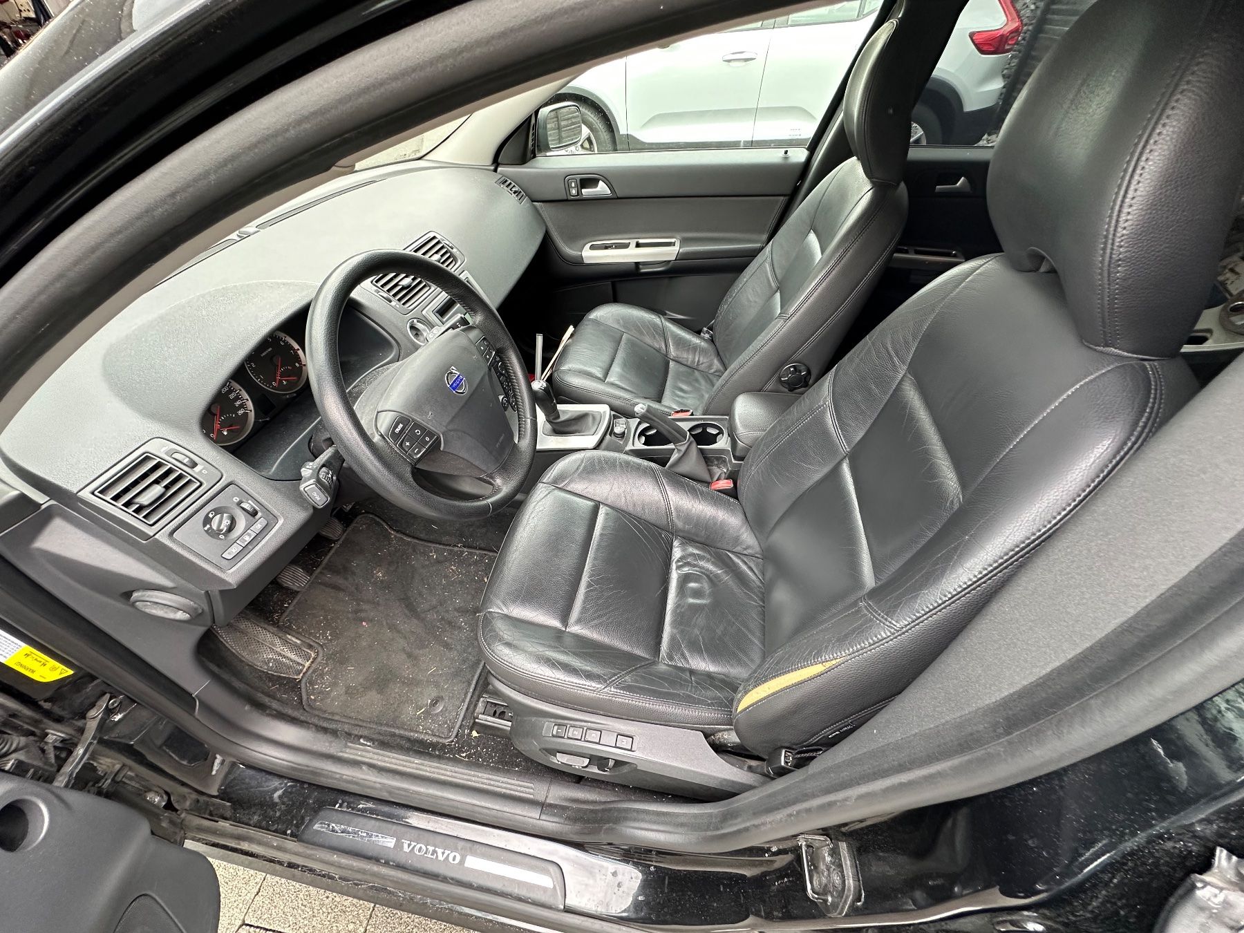 Volvo Automobili: Volvo V50 T5 AWD – Difettoso da Steffisburg venduto da Volvo_Cars_Thun 5