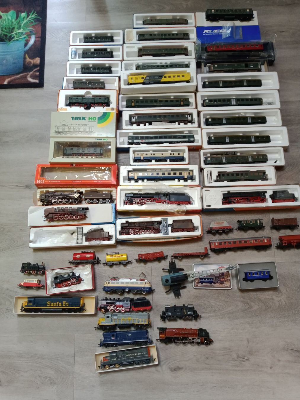 Modelleisenbahnen: Modelleisenbahn Lot H0 Gleichstrom – Gebraucht aus Bätterkinden von hobbycha