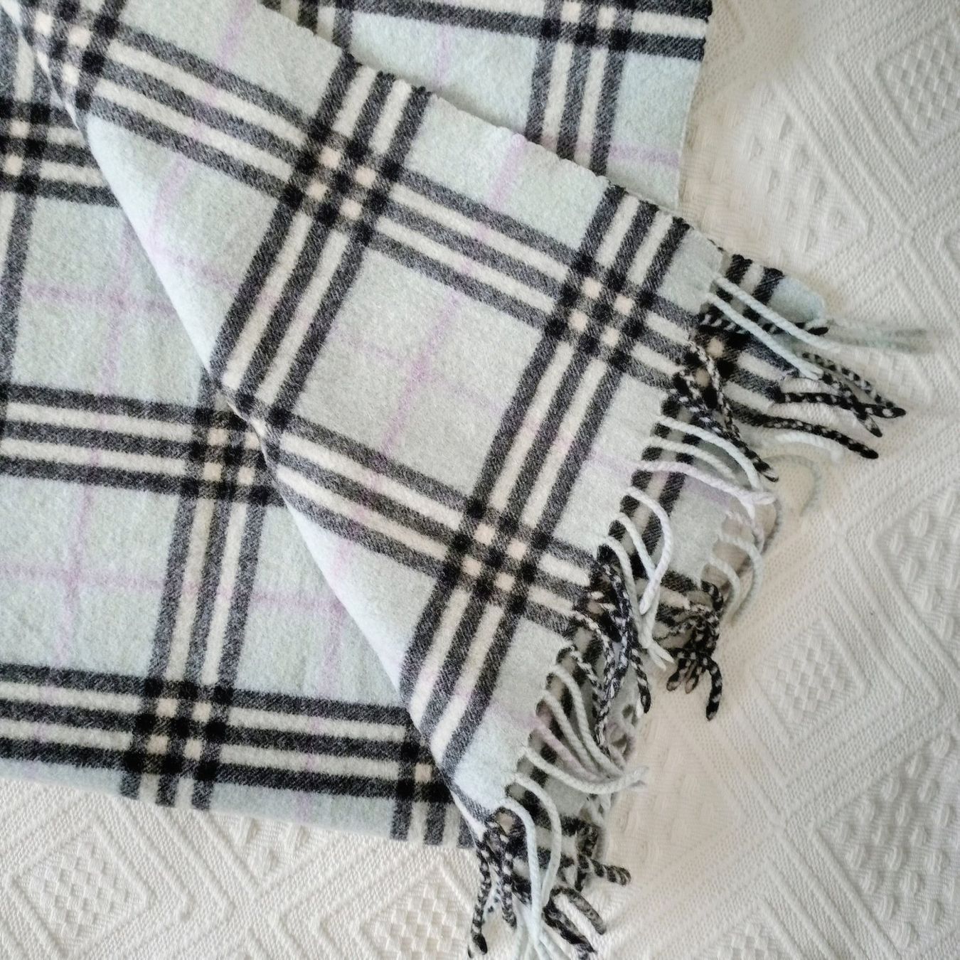 Foulard & Sciarpe: Burberry Schal hellblau neu – Nuovo (secondo la descrizione) da Rapperswil SG venduto da WATCHTIMEBOX 1