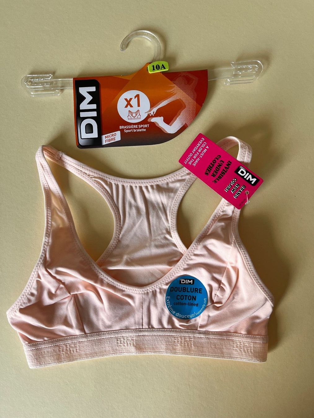 Dim Biancheria intima: DIM, Sport-Bralette, Grösse 140, Farbe Hellorange – Nuovo e nell'imballaggio originale da Rudolfstetten venduto da gst_g7xl
