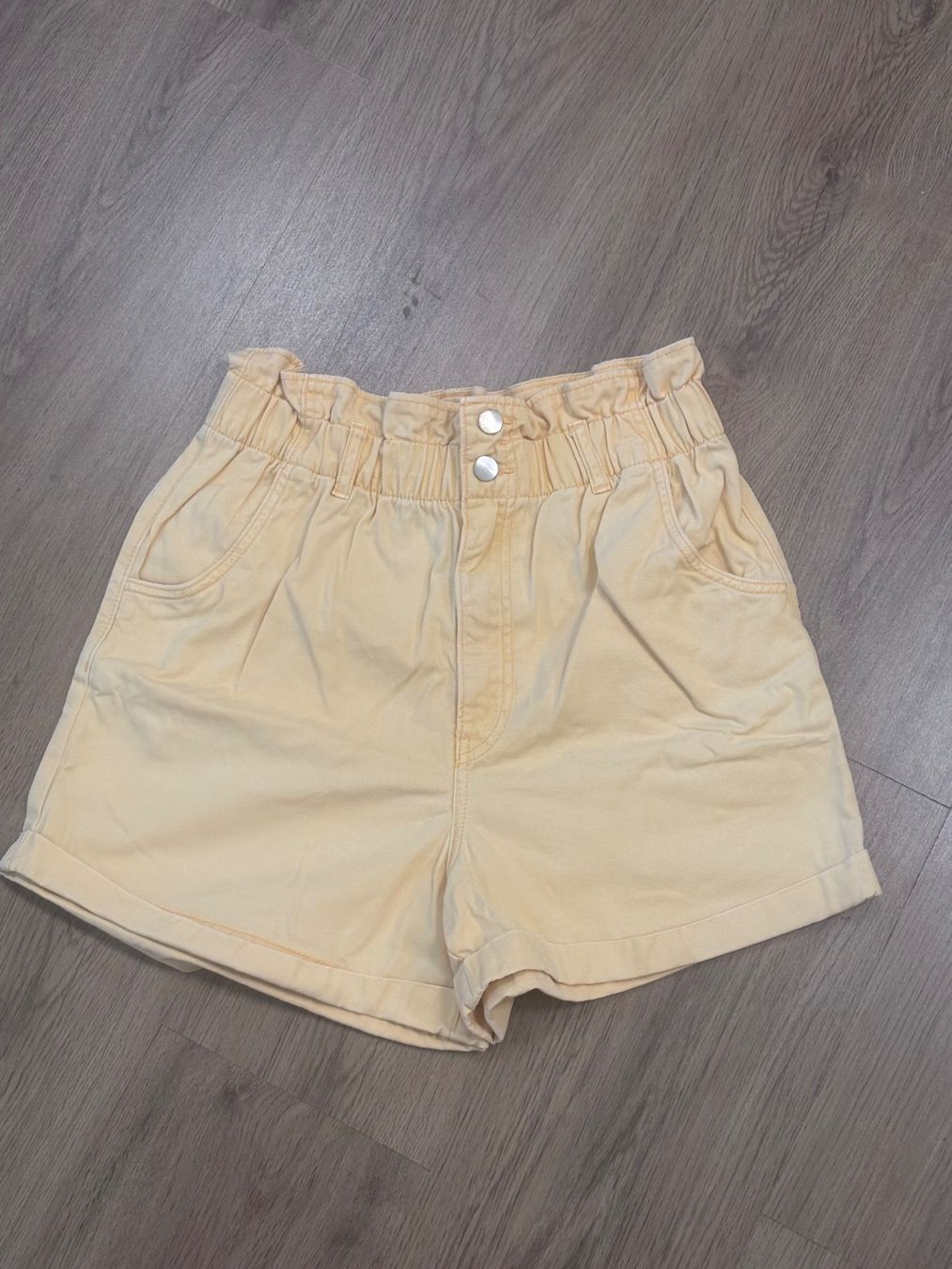 H&M Pantaloni: Coole Shorts - H&M - Gr. S – Usato da Brügg BE venduto da doppelsalchow
