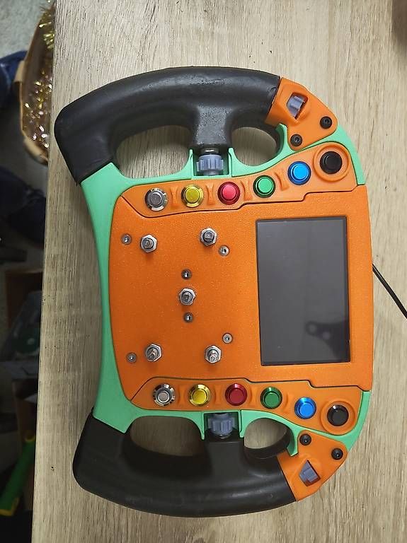 Manettes: DIY simracing Lenkräder zu verkaufen – D'occasion à Lachen SZ par Nw8240 1