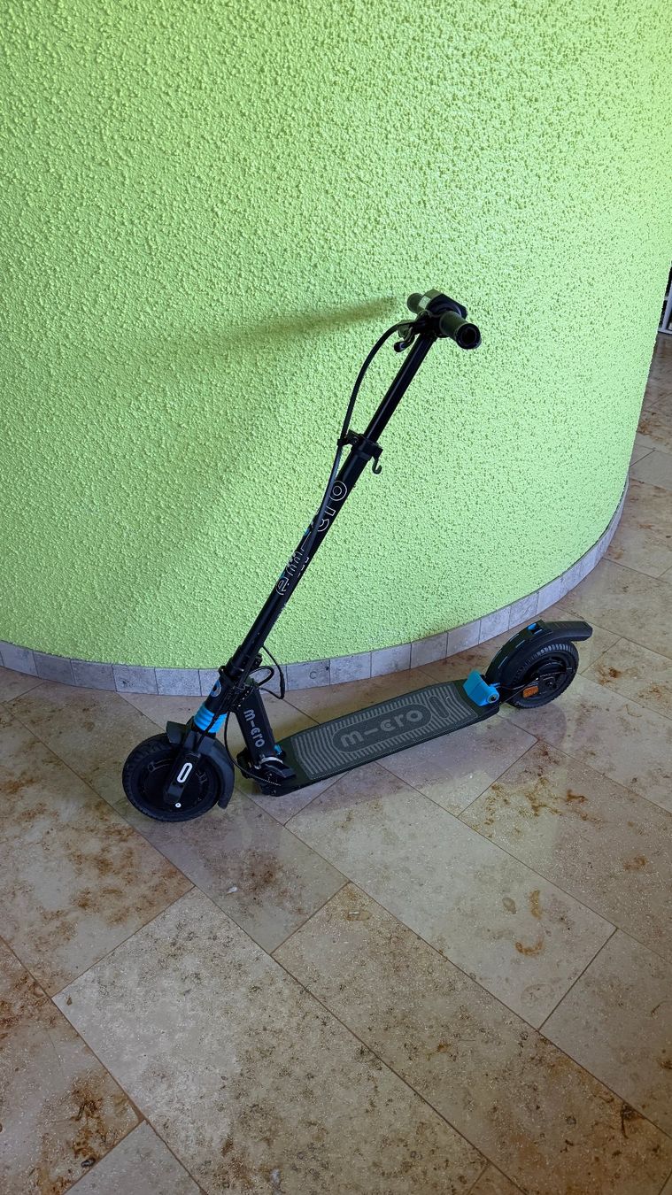 Micro Kickboard: Kickroller Micro E-Roller max load 100kg – Usato da Oberwil-Lieli venduto da Rebag_Verwaltung 2