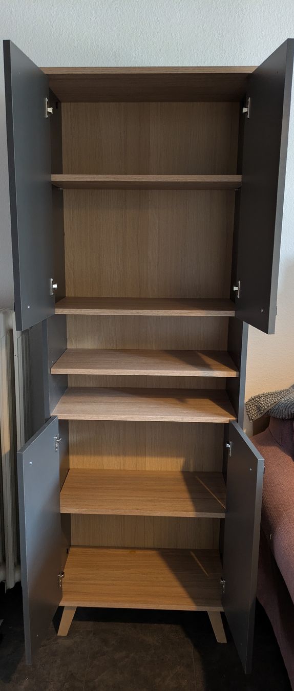 Armadi: Hochschrank – Usato da Rafz venduto da Ainzelstuck 1
