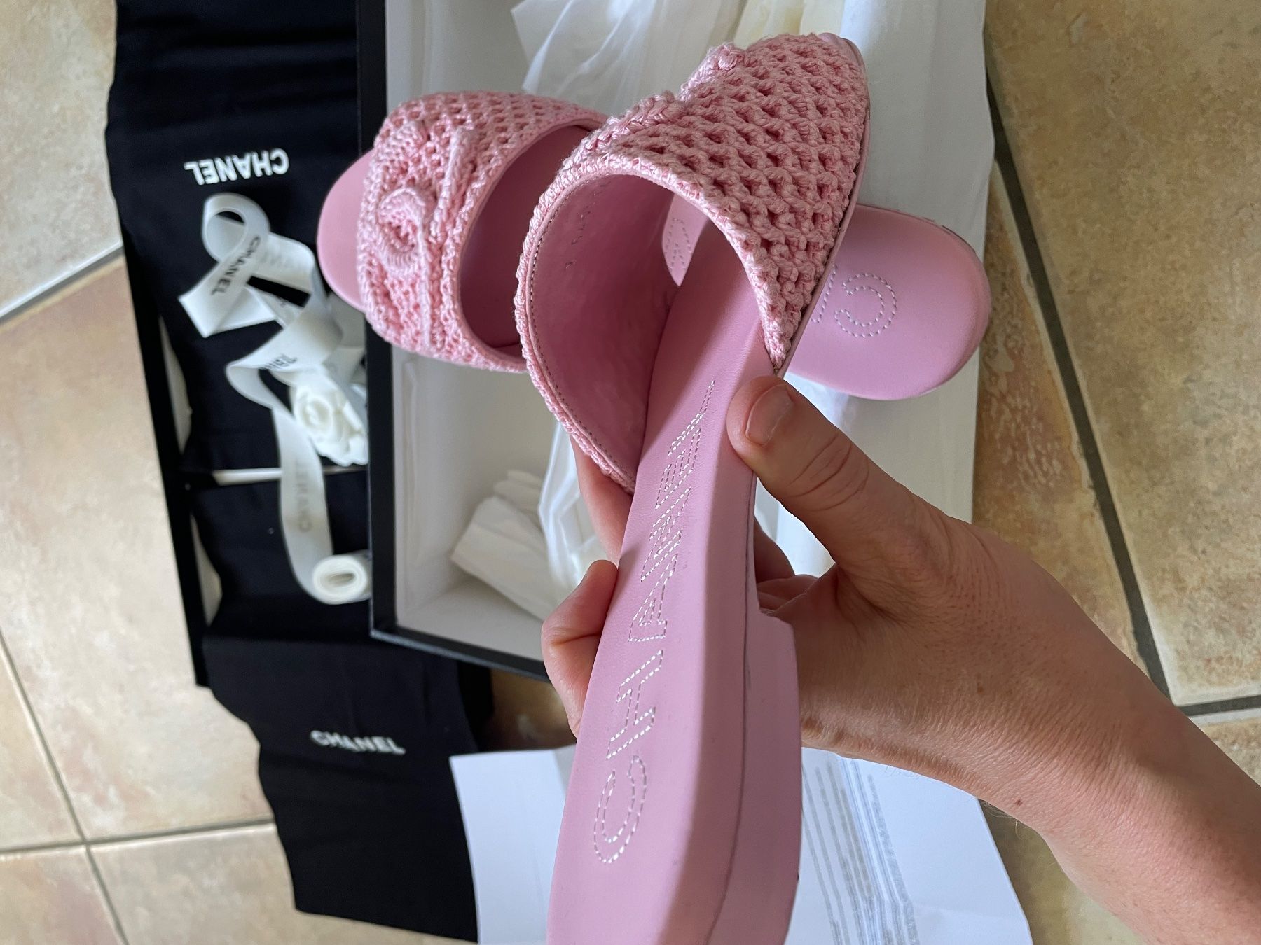 Chanel Scarpe da donna: Chanel Wunderschöne Sandalen! 40 – Usato da Fruthwilen venduto da Mariya13 6