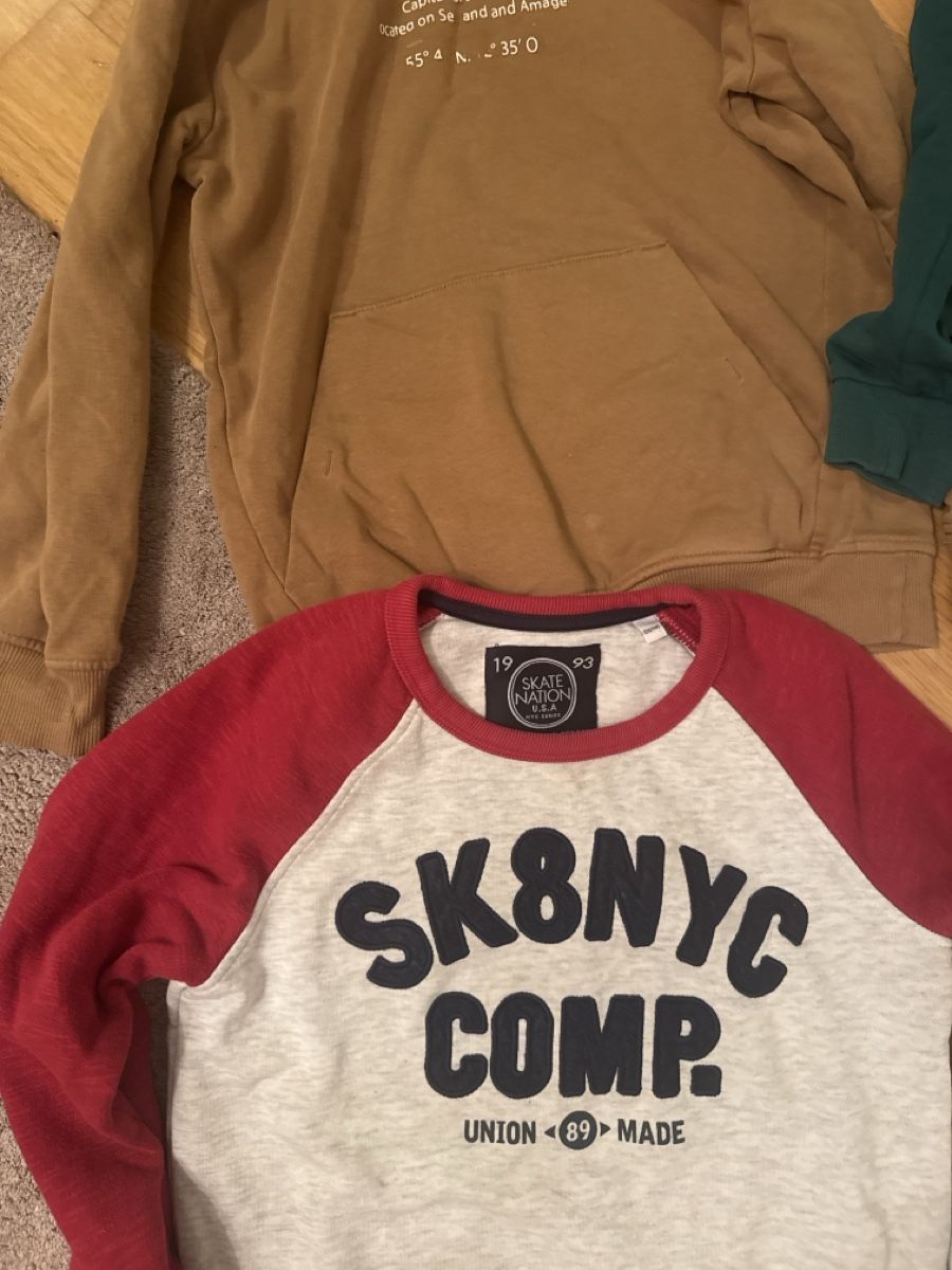 Maglioni & Felpe: 4 Jungen Pullover 134/140 – Usato da Wädenswil venduto da dor_ddx7 1