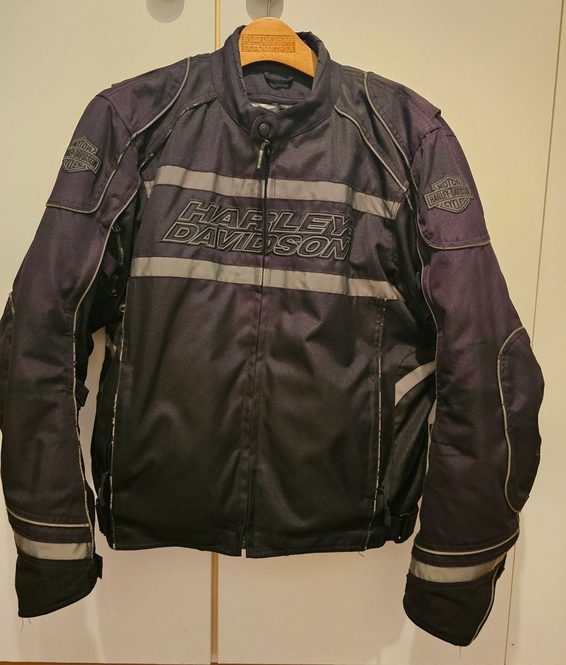 Harley-Davidson Giacche: Harley Davidson Textiljacke mit Innenfutter – Usato da Fahrweid venduto da V2dream