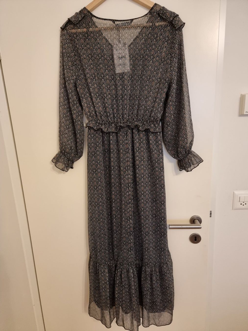 Zara Kleider: ZARA Kleid (Grösse: M) – Neu (gemäss Beschreibung) aus Brüttisellen von Begoran 5