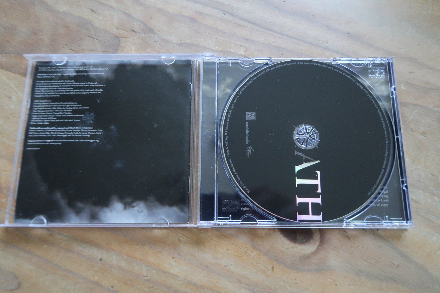 CDs: UNDEROATH - DEFINE THE GREAT LINE - CD – Gebraucht aus Basel von Patiscat 3