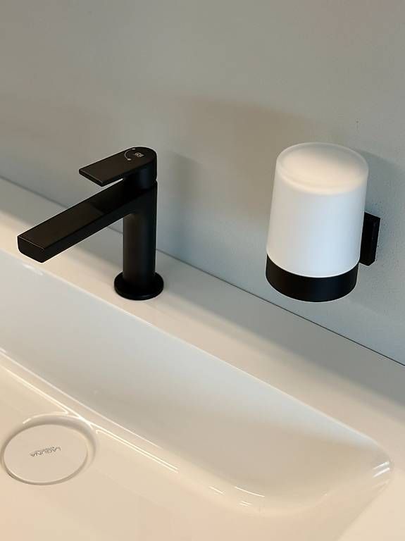 Mobili per bagno: Badezimmermöbel Refresh  Ausstellungsstück, unbenutzt – Nuovo (secondo la descrizione) da Urdorf venduto da bochsler-ag 1