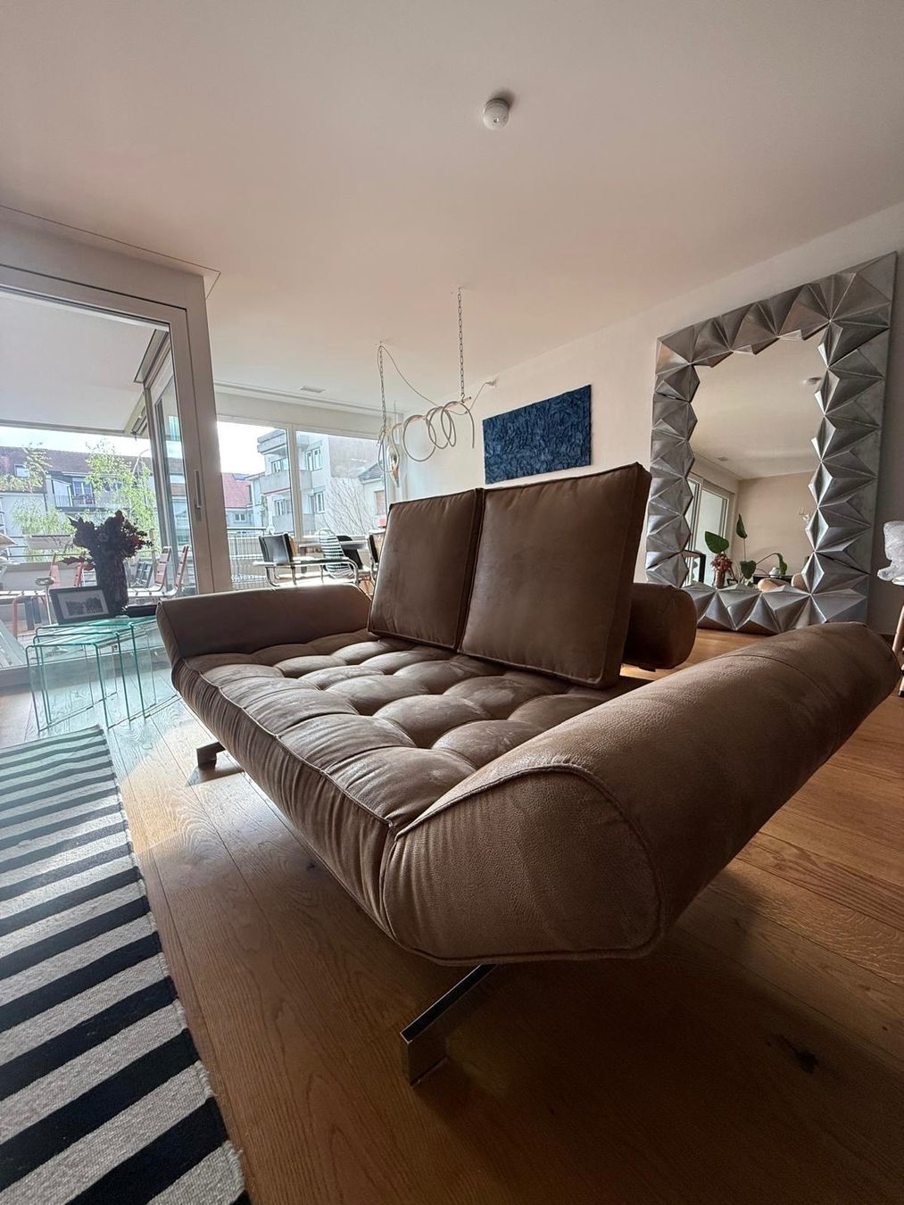 Divani: 2x Elegante Livique Designer Sofas, Top Zustand – Usato da Basel venduto da den_66cq 4