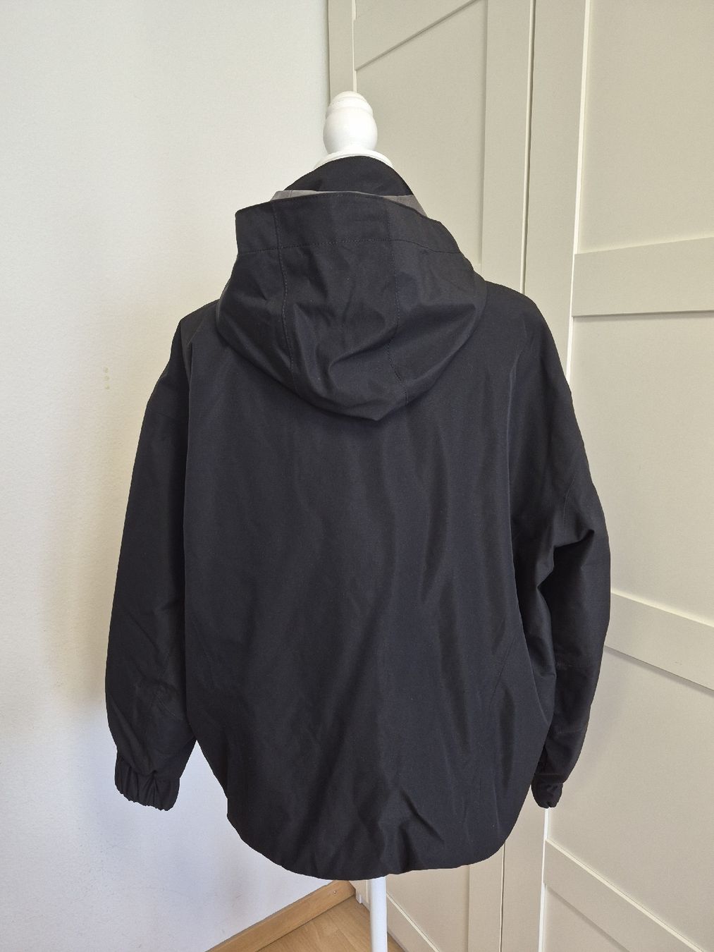 Jacken: Funktionsjacke schwarz winddicht Grösse M – Neu (gemäss Beschreibung) aus Adliswil von Ci5671 2