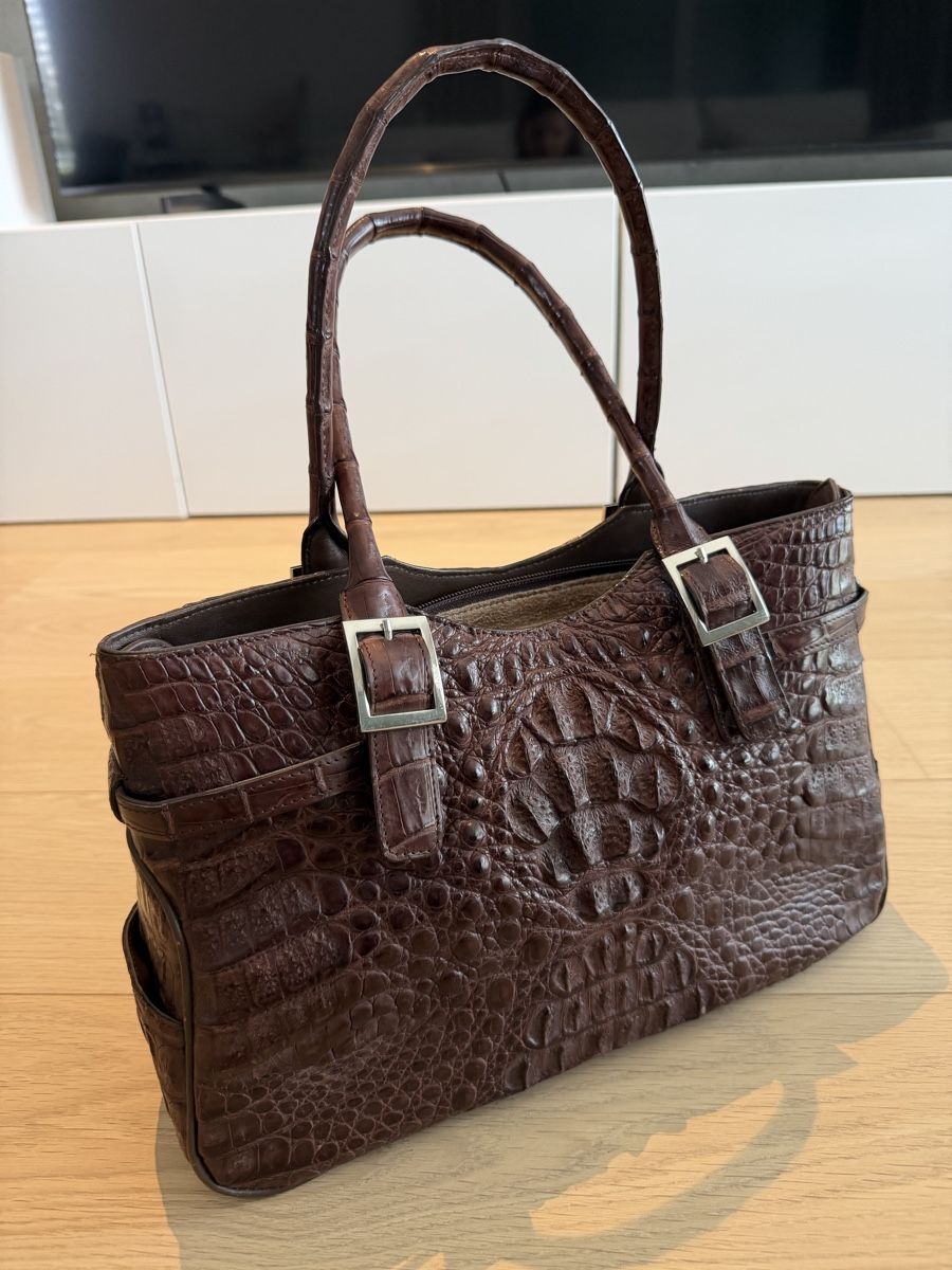 Taschen für Damen: Handbag Crocodile Bag – Gebraucht aus La Tour-de-Peilz von HOTMI00