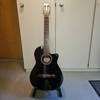 Godin La Patrie Hybrid
