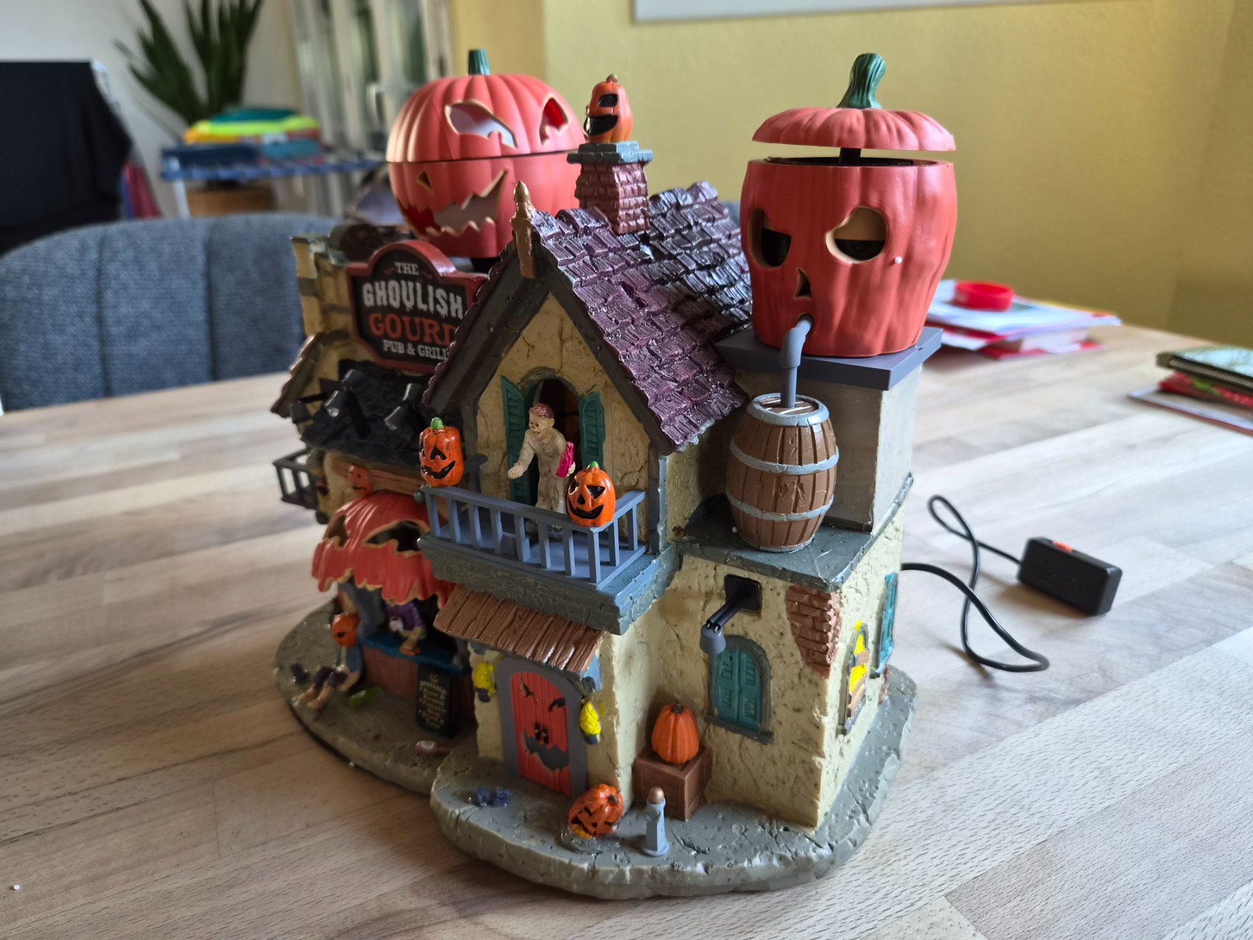 Lemax Toutes les décorations: Lemax The Ghoulish Pup – D'occasion à Buchrain par Marcelk2 2