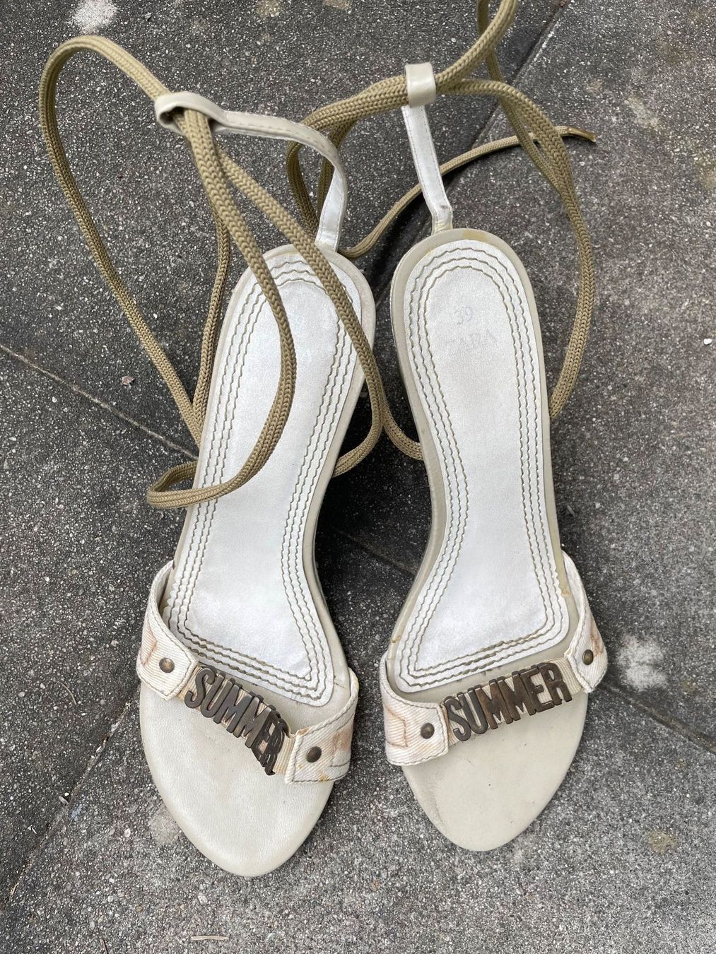 Zara Damenschuhe: Keilschuhe – Gebraucht aus Dübendorf von mon_p98h