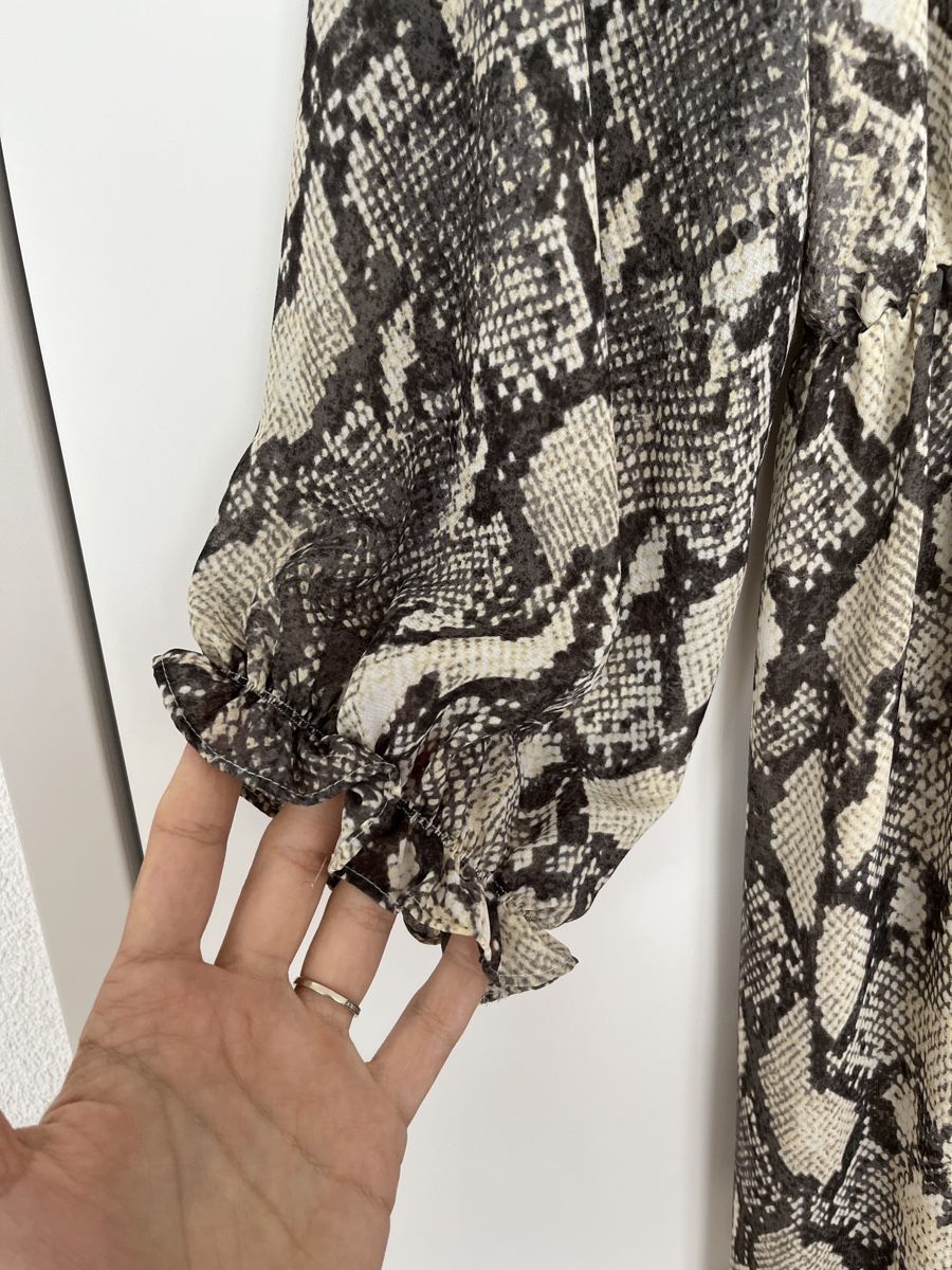 Zara Vestiti: Zara Kleid, Schlangenmuster, Gr. M – Usato da Emmenbrücke venduto da zak_5wtm 3