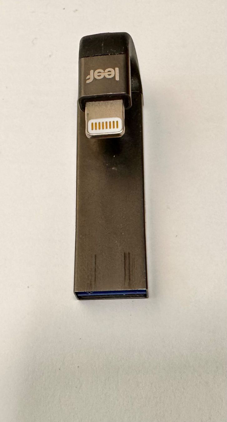 Chiavette USB: Leef iBridge 3 32 GB (Lightning) – Usato da Hermetschwil-Staffeln venduto da Mobile2013 1