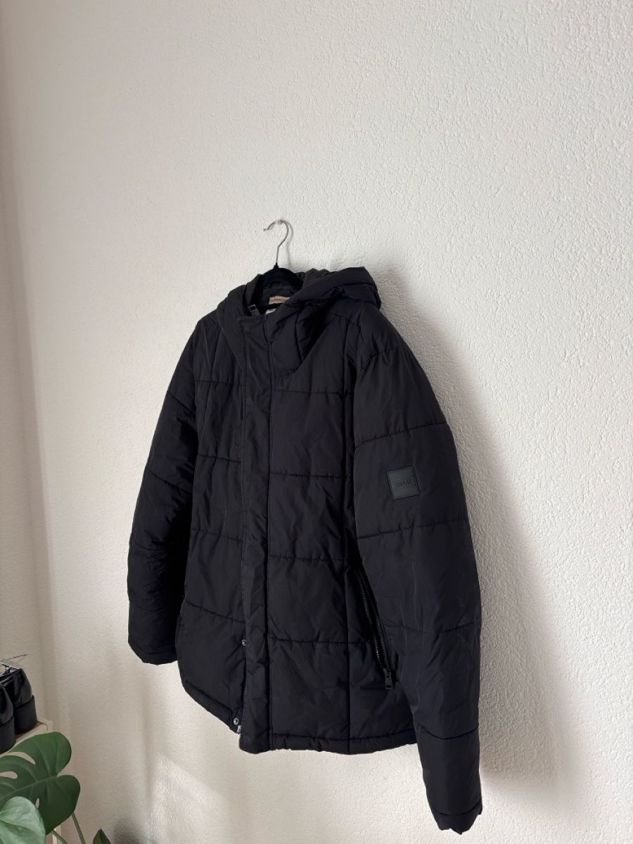Jacken: Veste matelassée noir, capuche – Gebraucht aus Prilly von hei_5q56 2