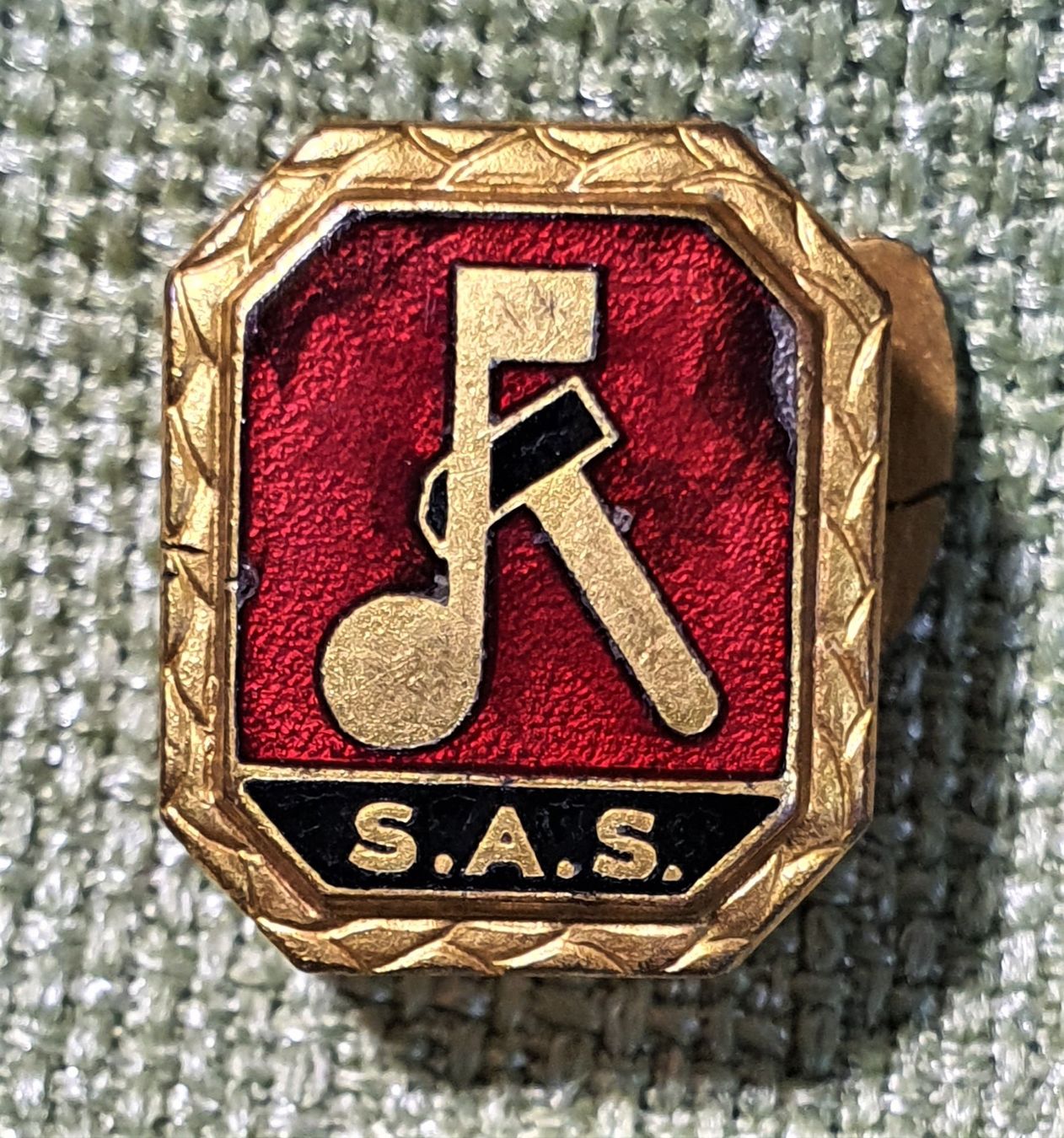 Boutons: N713 - Reversknopf S.A.S. Note & Hammer – D'occasion à Reinach BL par Boston-Verkauf