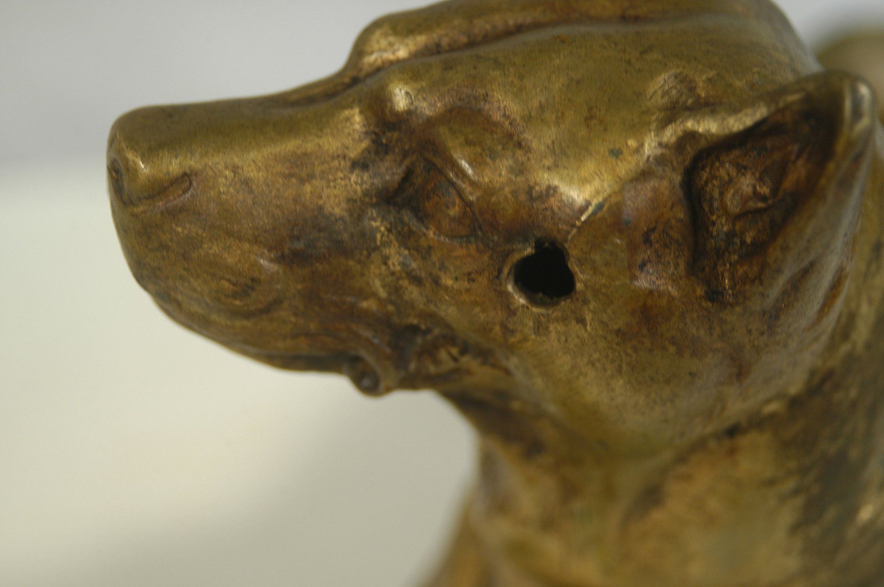 Sculture & Statue: Delabrierre Hundeskulptur – Usato da Herisau venduto da Wisen 9