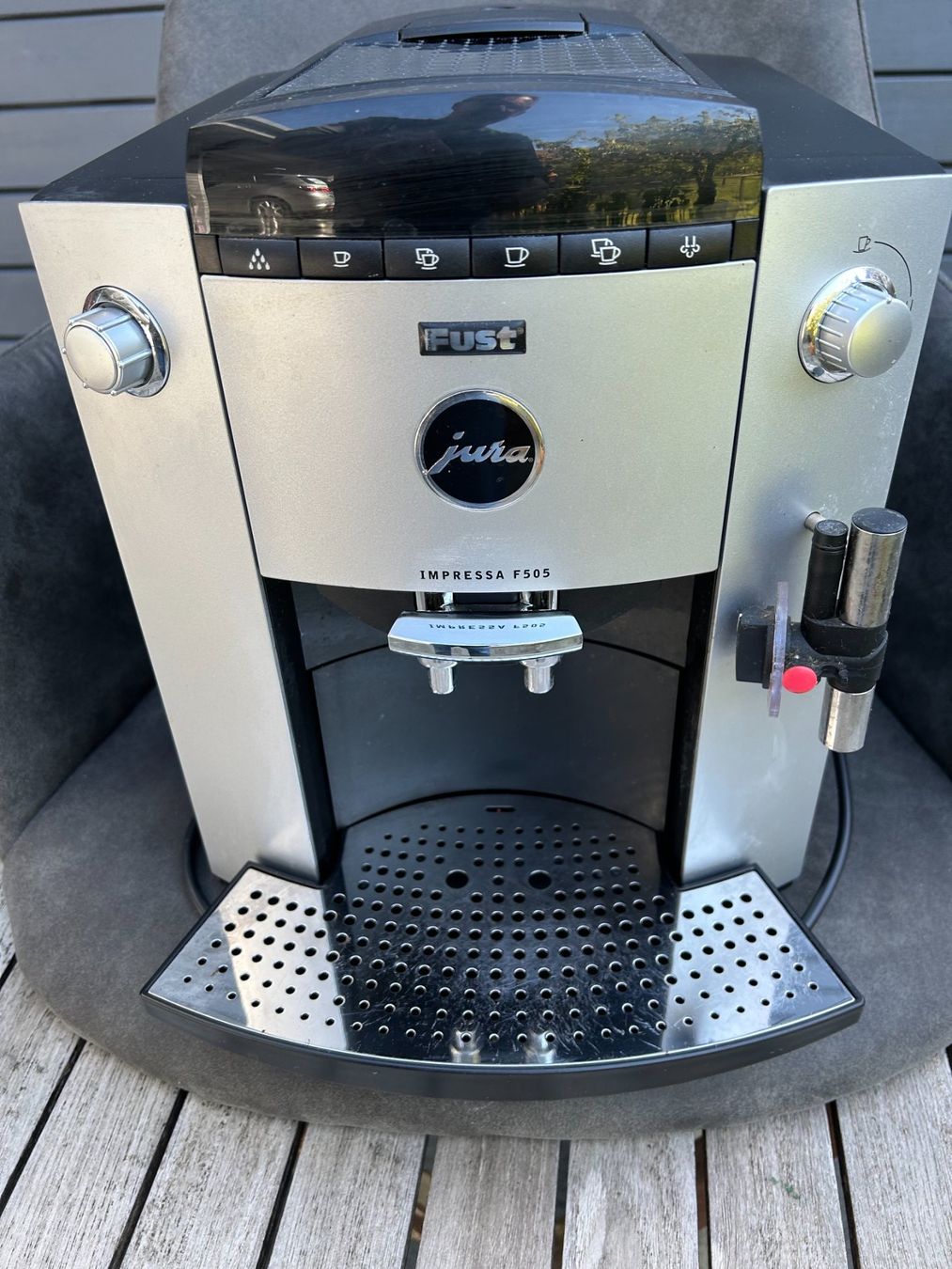Jura Macchine per caffè & Macchine per espresso: Jura Kaffee Vollautomat – Difettoso da Schafisheim venduto da Knorrli3