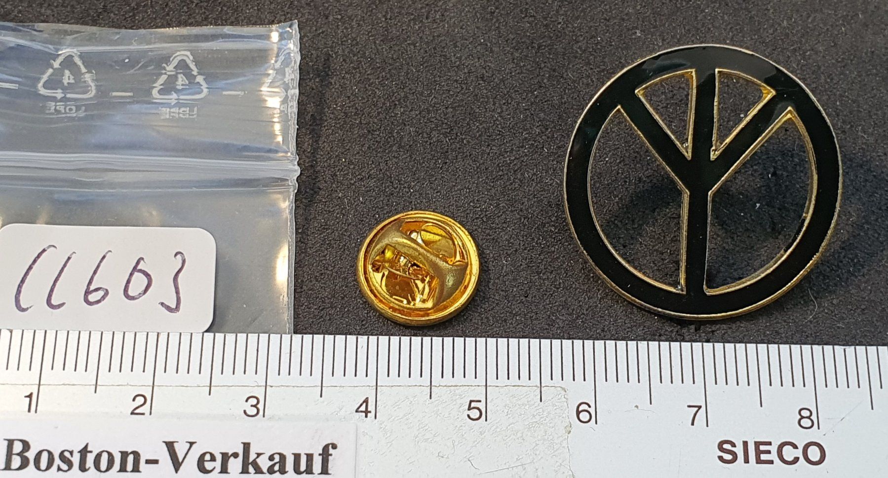Plaquettes & Badges: CC603 - Pin Zeichen Friedenszeichen Peace – D'occasion à Reinach BL par Boston-Verkauf 1