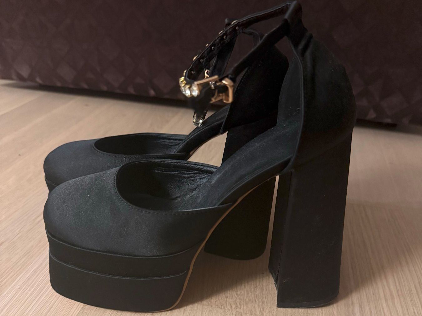Scarpe da donna: Medusa Aevitas Dupe Platforms - EU 39 – Nuovo (secondo la descrizione) da Chavannes-Renens venduto da anastasiawebp 2