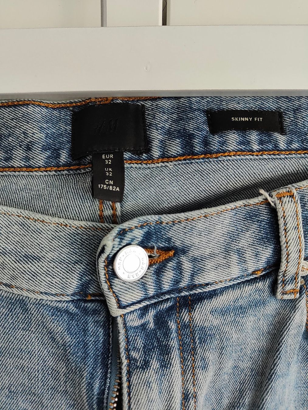 H&M Jeans: Skinny Fit Jeans - Grösse 32 – Usato da Rickenbach b. Wil venduto da Kth_v8 3