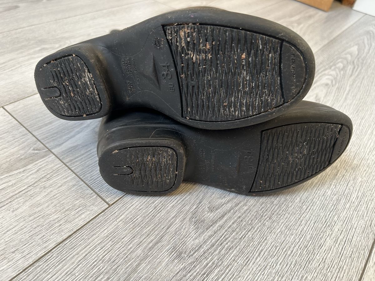 Scarpe da uomo: Bottes de pluie noires T34 – Usato da Genève venduto da and_k79x 5