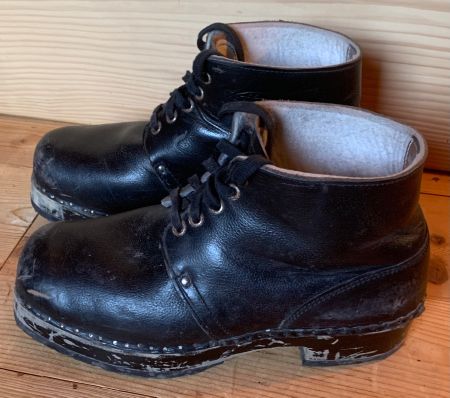 Küchenschuhe aus Festung der CH Armee Grösse 42