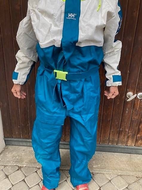 Completi: 2 Segelkombi Hellyhansen, Grösse M und L – Usato da Bolligen venduto da Moser2 1