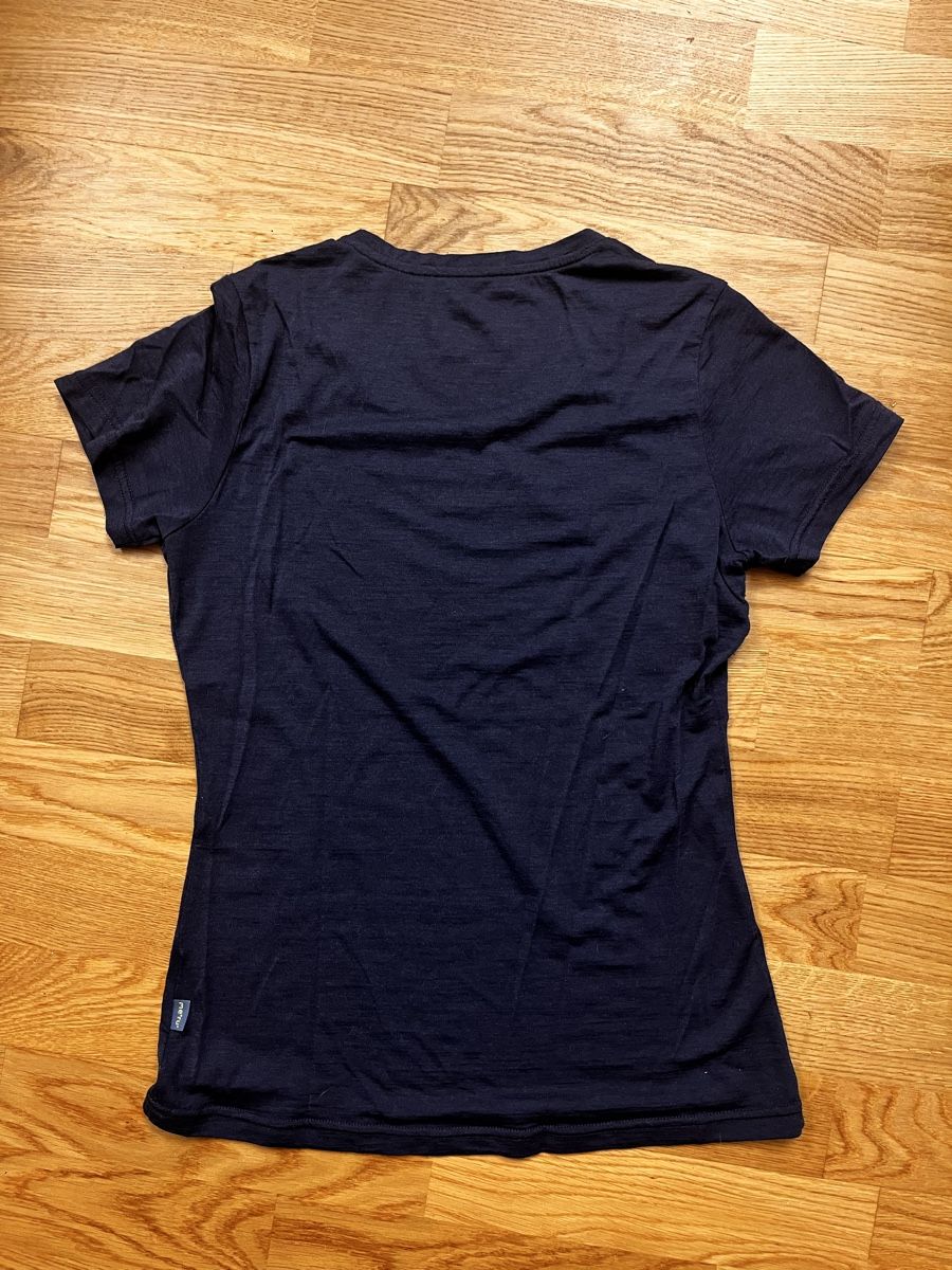 T-shirts: Meru Merinoshirt Gr. M – D'occasion à Illnau par Anook05 1