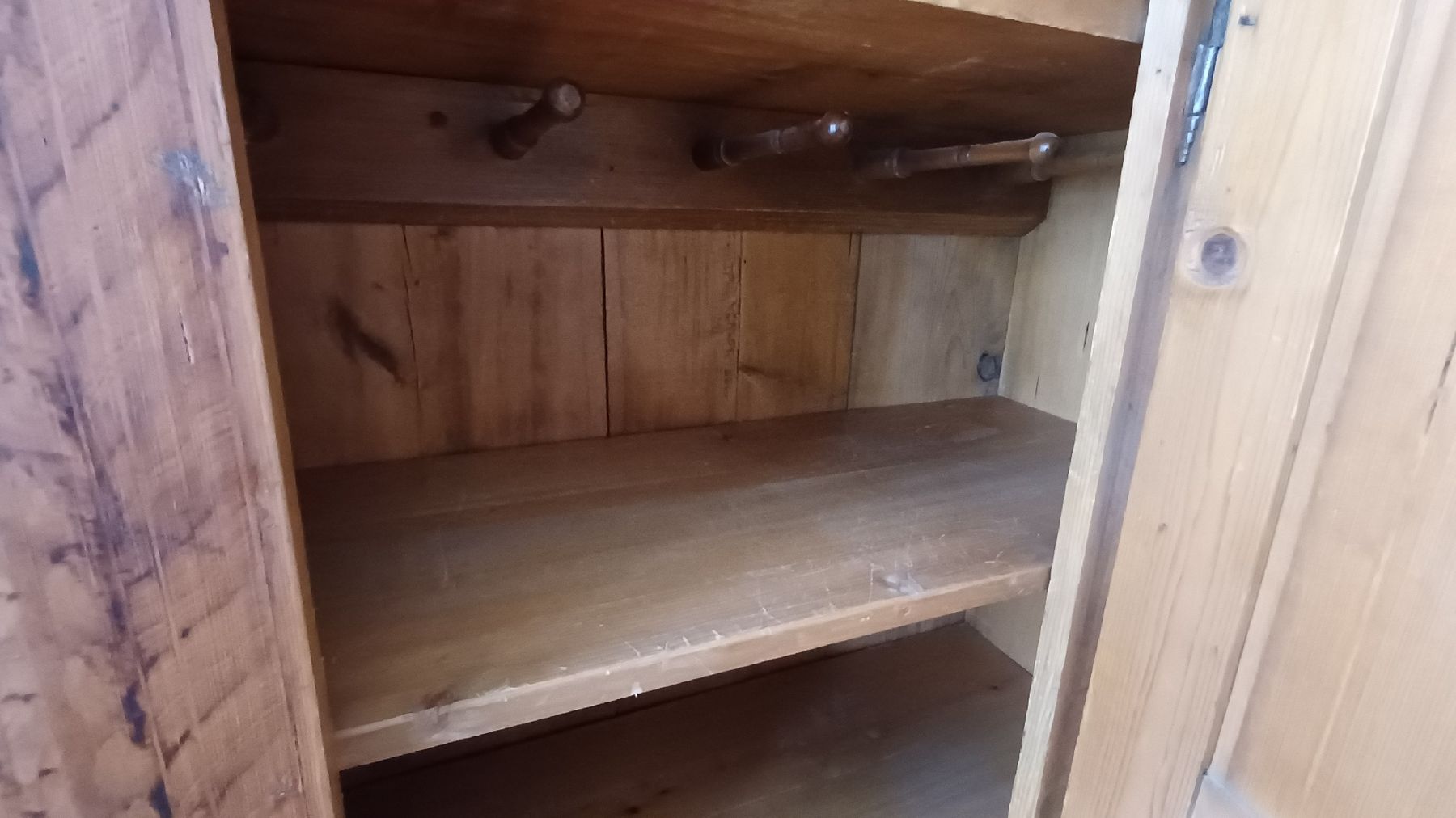Schränke: Schöner Barock Schrank – Gebraucht aus Flawil von Pinkmalibu 7