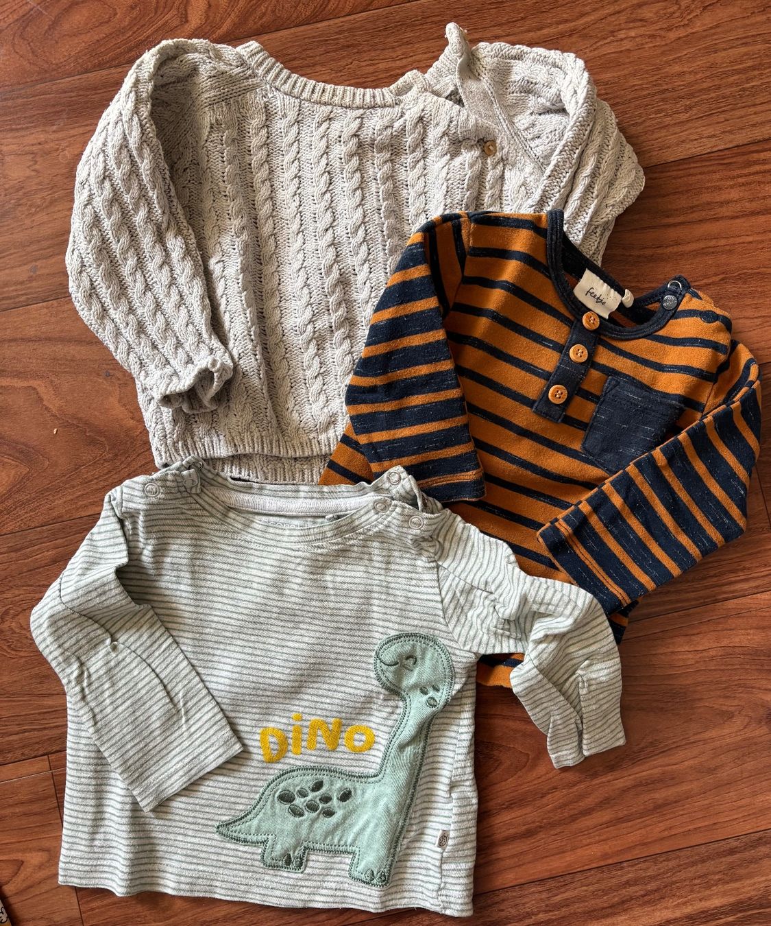 Lotti & Set di vestiti: Kleiderpaket Junge Übergangszeit – Usato da Oberiberg venduto da mon_q7c2 2