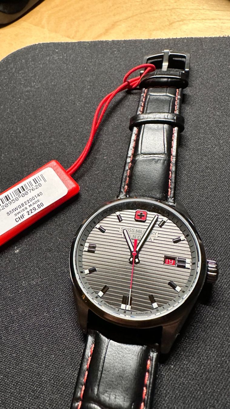 Swiss Military Orologi: Swiss Military Hanowa Roadrunner Grau – Nuovo (secondo la descrizione) da Spiez venduto da Zeitgeist 2