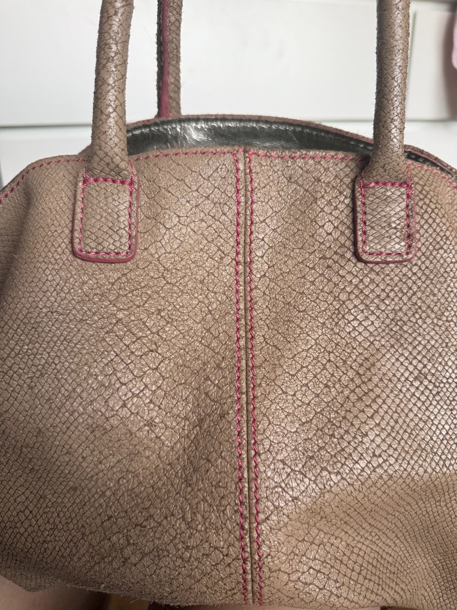 Liebeskind Taschen für Damen: Liebeskind Tasche beige mit pinker Naht – Gebraucht aus Volketswil von azypazy 2