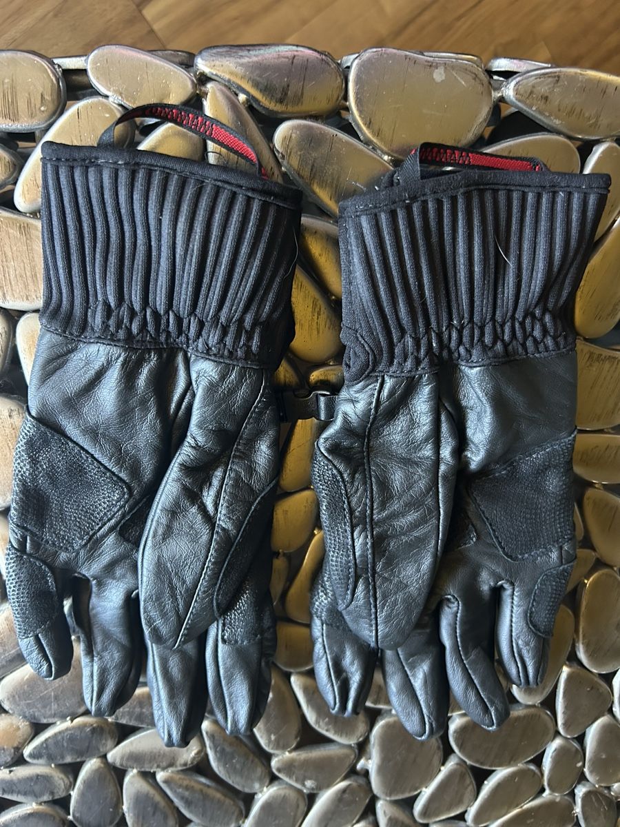 Mammut Guanti & manicotti: Mammut Lederhandschuhe Grösse M – Usato da Oberrieden venduto da SolarisZH 1